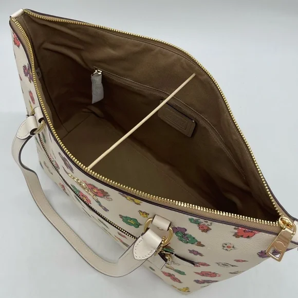 Coach Large Gallery Tote Bag - Picture 8 of 10